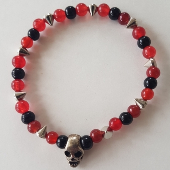 💀 Spiked Blood Skull Bracelet - Picture 2 of 2